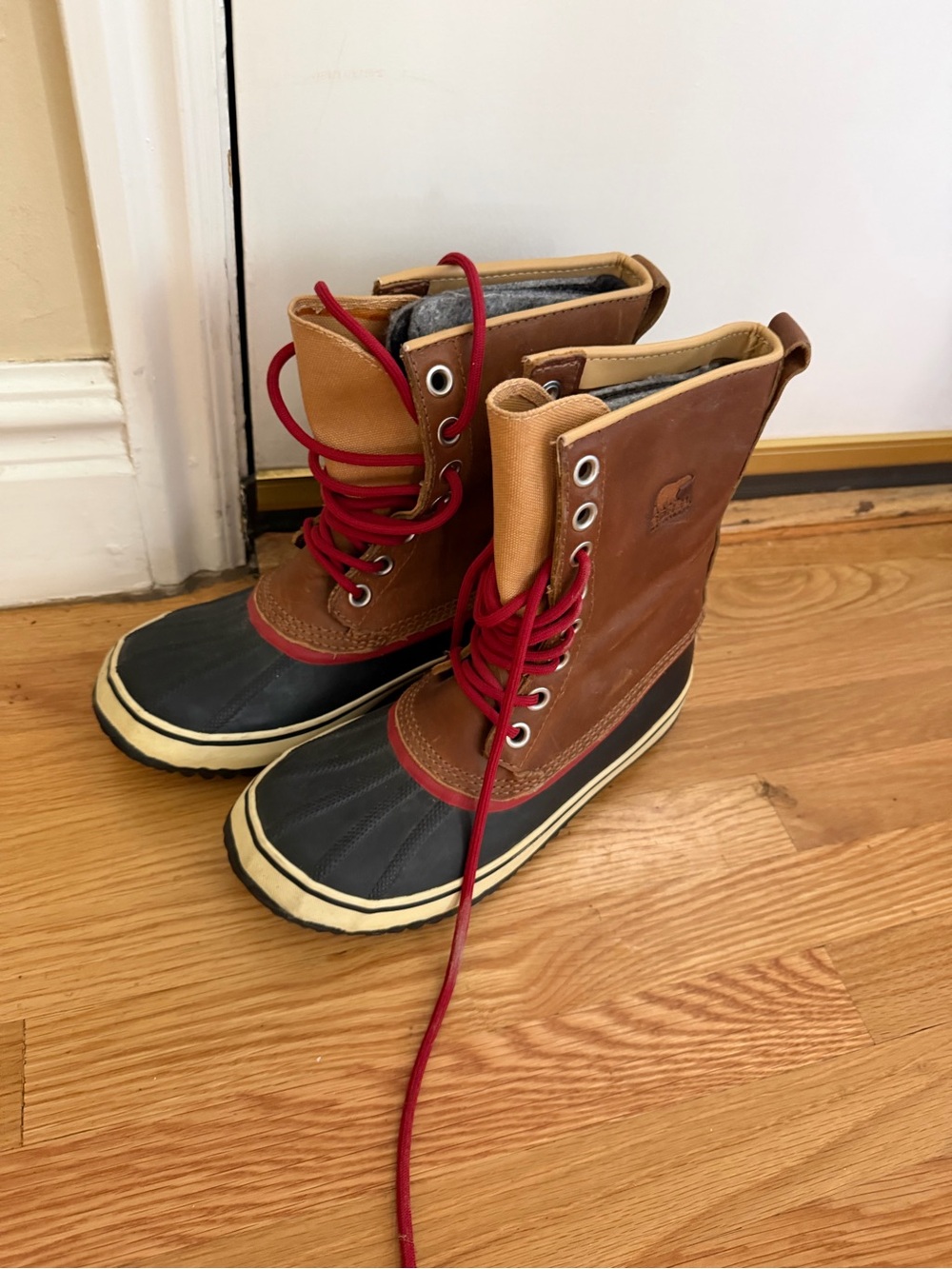 Men’s or women’s Waterproof Brown & Black Duck Boots with Red Laces